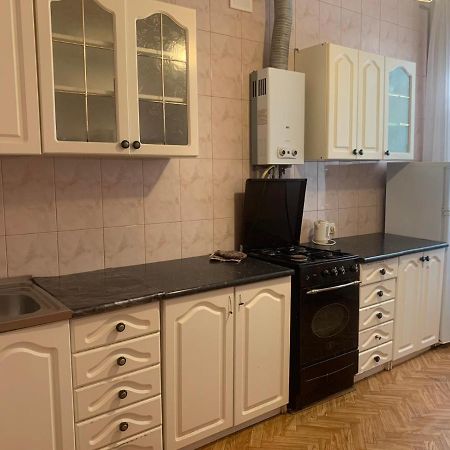 Apartmán Цум Пассаж Яворницького 55 Dněpropetrovsk Exteriér fotografie