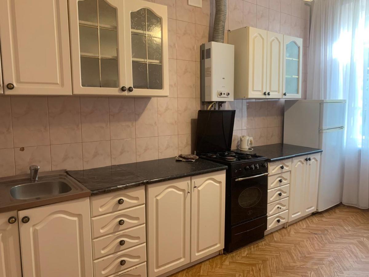 Apartmán Цум Пассаж Яворницького 55 Dněpropetrovsk Exteriér fotografie