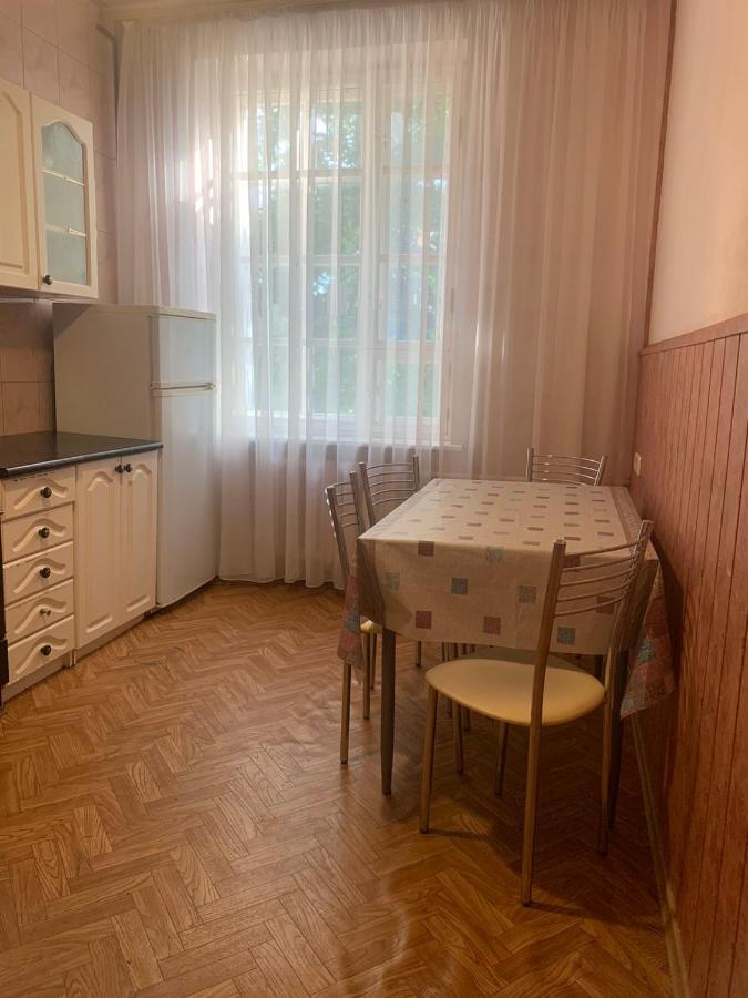 Apartmán Цум Пассаж Яворницького 55 Dněpropetrovsk Exteriér fotografie