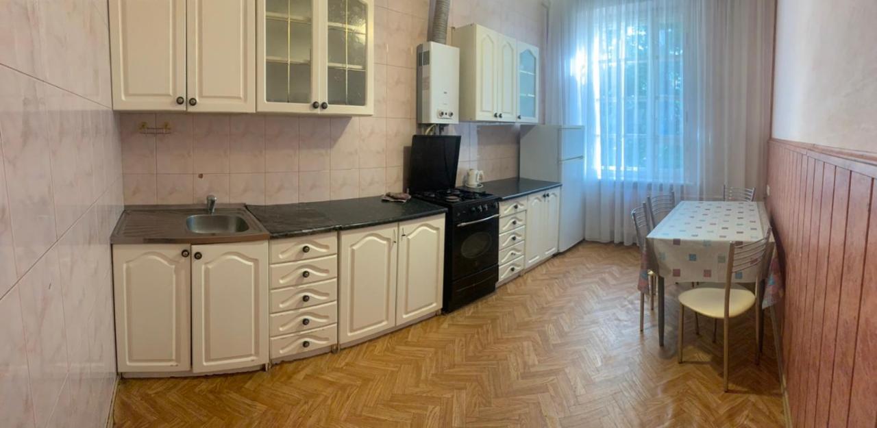 Apartmán Цум Пассаж Яворницького 55 Dněpropetrovsk Exteriér fotografie